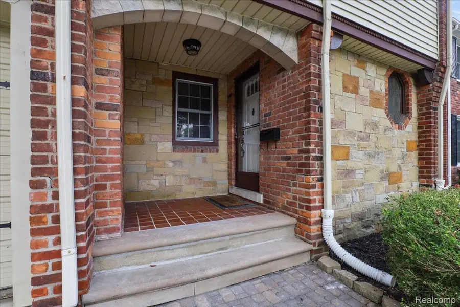 429 Moran Road, Grosse Pointe Farms, MI 48236 - #2