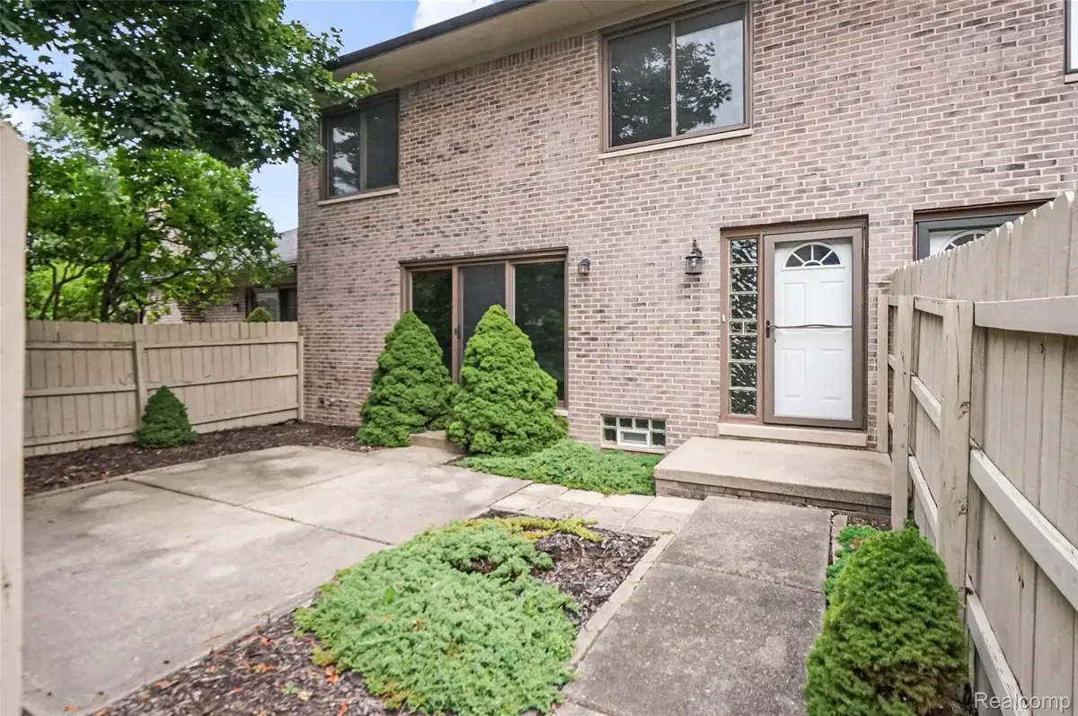 42345 E Leo Street #242, Clinton, MI 48038 - #1