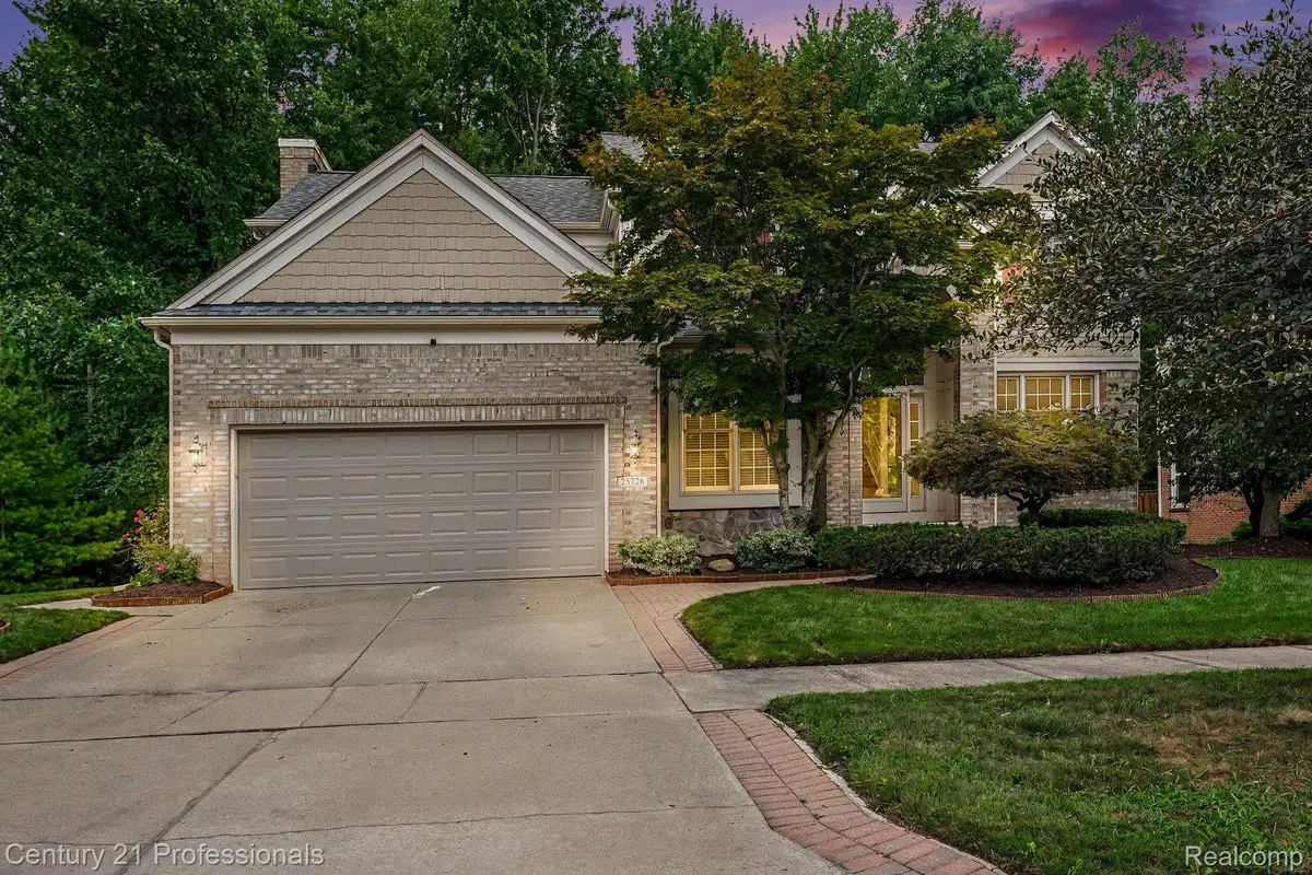 25726 Groveland, Novi, MI 48374 - #1