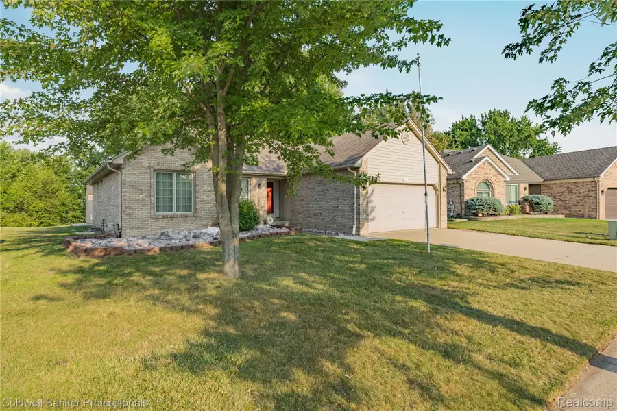 46536 Fox Run Drive, Macomb, MI 48044 - #3