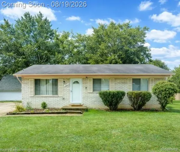 2448 Oakcrest Road, SterlingHeights, MI 48310