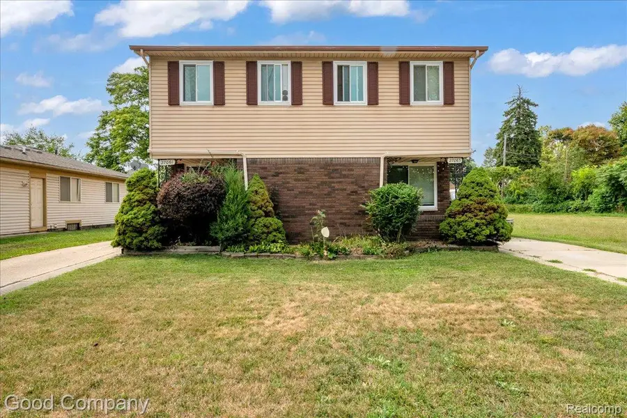 27065 Dowland Street, Warren, MI 48092 - #2