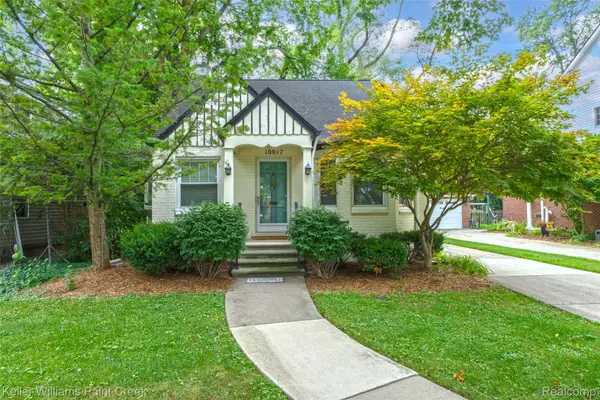 10017 Hart Avenue, HuntingtonWoods, MI 48070