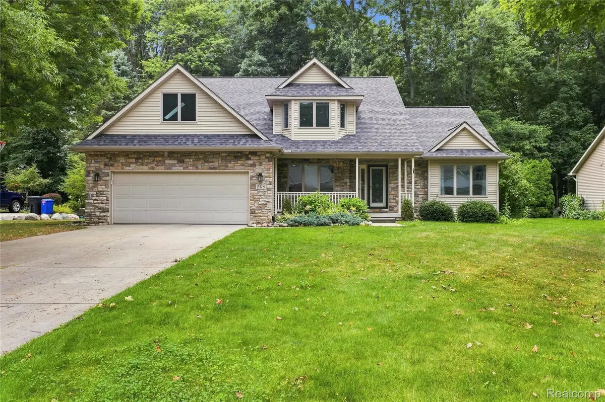 2318 Flagstone Drive, Flushing, MI 48433 - #1
