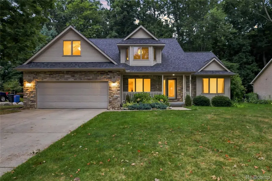 2318 Flagstone Drive, Flushing, MI 48433 - #2