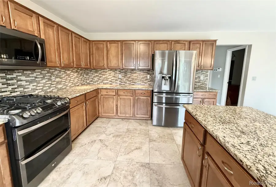 28948 Pinehurst Drive, Chesterfield, MI 48051 - #3