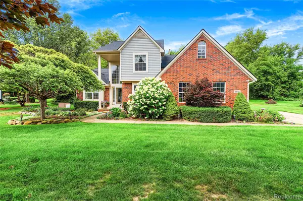 2375 Reidsview E, WhiteLake, MI 48383