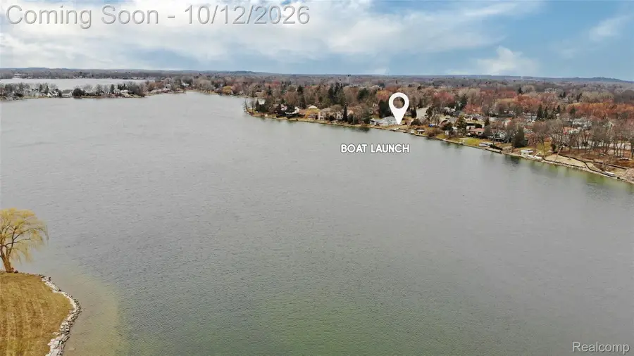 2386 Silver Pointe Drive, Waterford, MI 48328 - #3