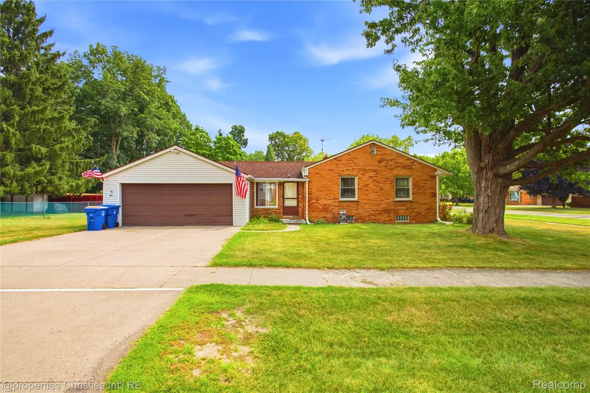 4040 Baybrook Drive, Waterford, MI 48329 - #1