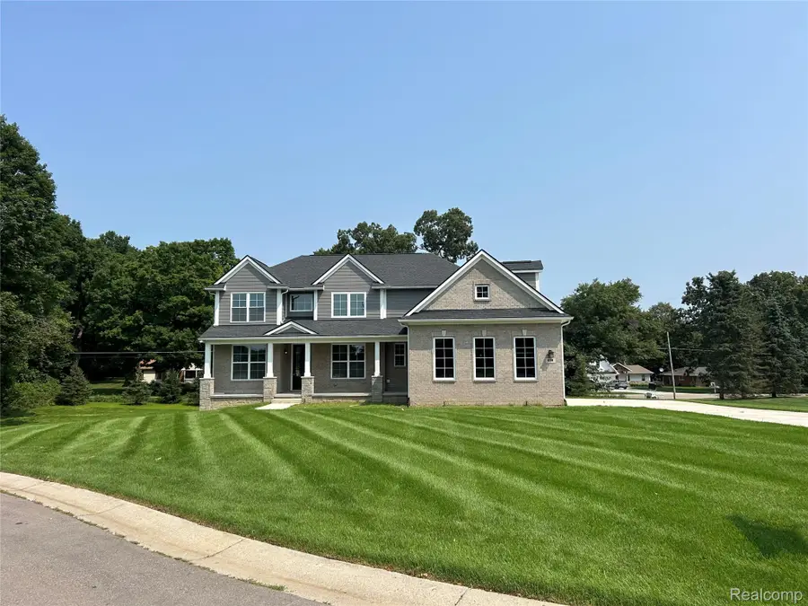 688 Perthshire Court, Highland, MI 48357 - #2