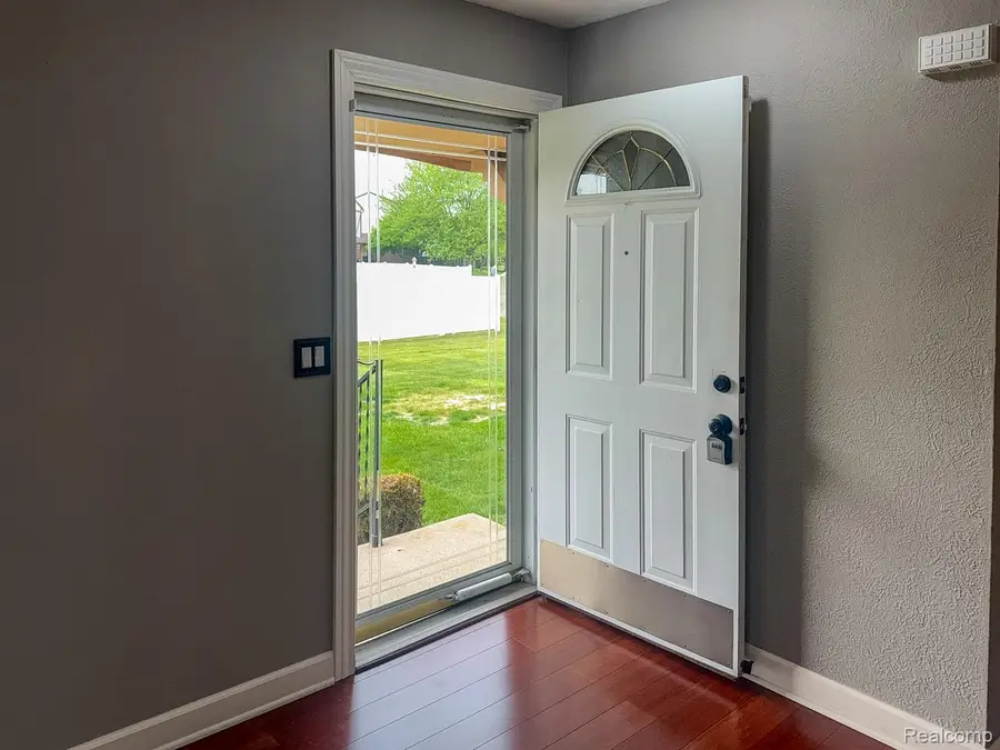 36721 Park Place Drive, Sterling Heights, MI 48310 - #3