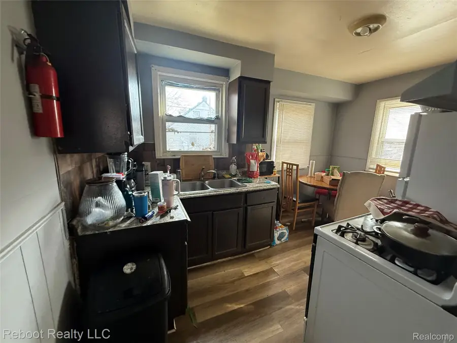22341 Lyndon Street, Detroit, MI 48223 - #3