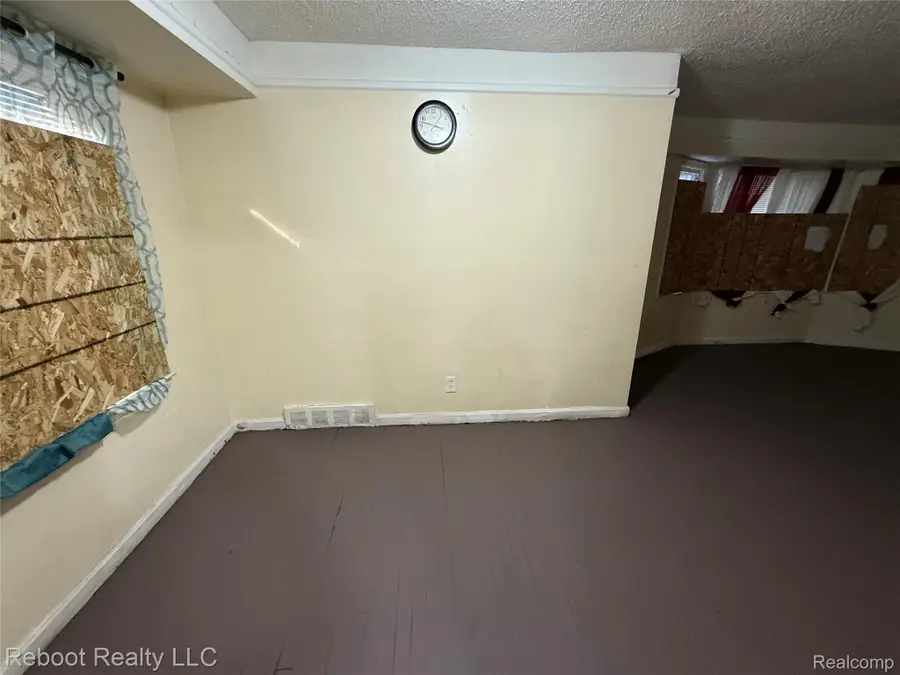 19774 Strasburg Street, Detroit, MI 48205 - #3