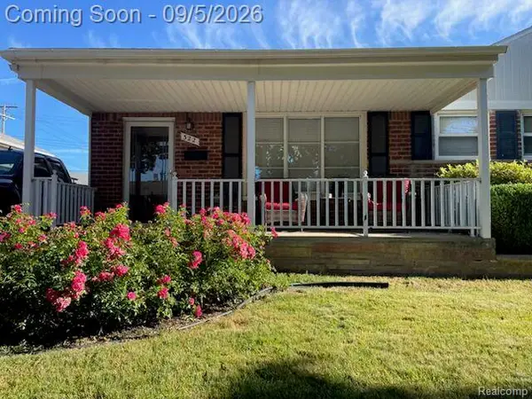 322 Jeffrey Avenue, RoyalOak, MI 48073