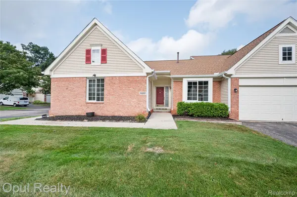 6351 Pembrook Drive, Westland, MI 48185