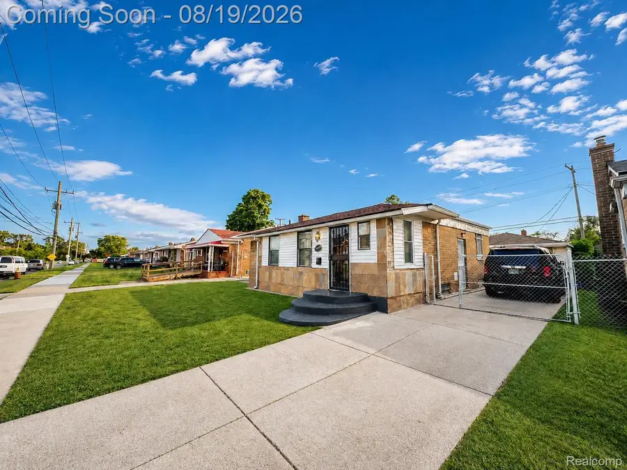 12021 Buffalo Street, Hamtramck, MI 48212 - #3