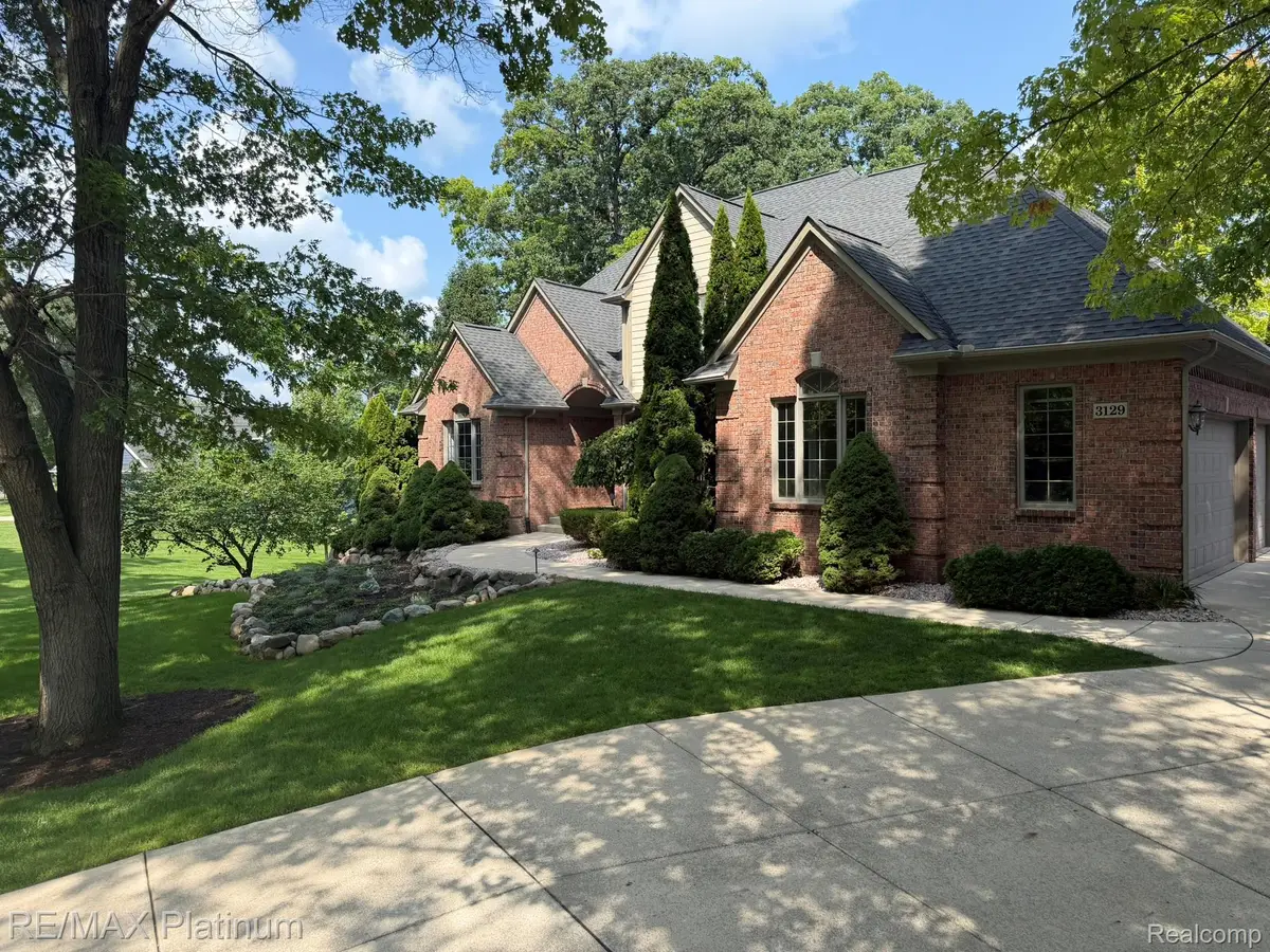 3129 Sand Pebble Cove Drive, Pinckney, MI 48169 - #1