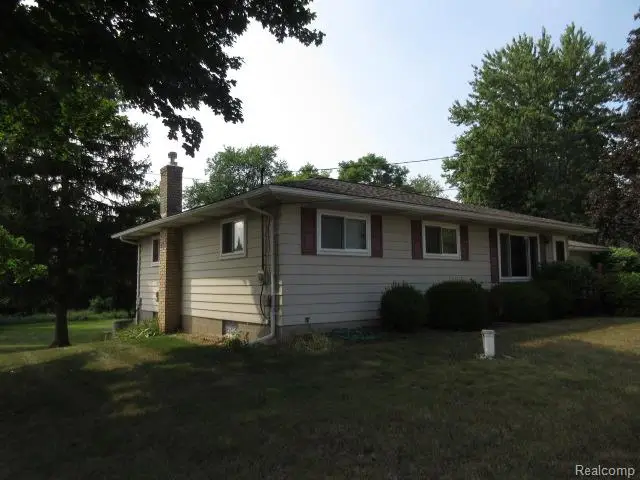 319 Sherman Court, Ortonville, MI 48462 - #2