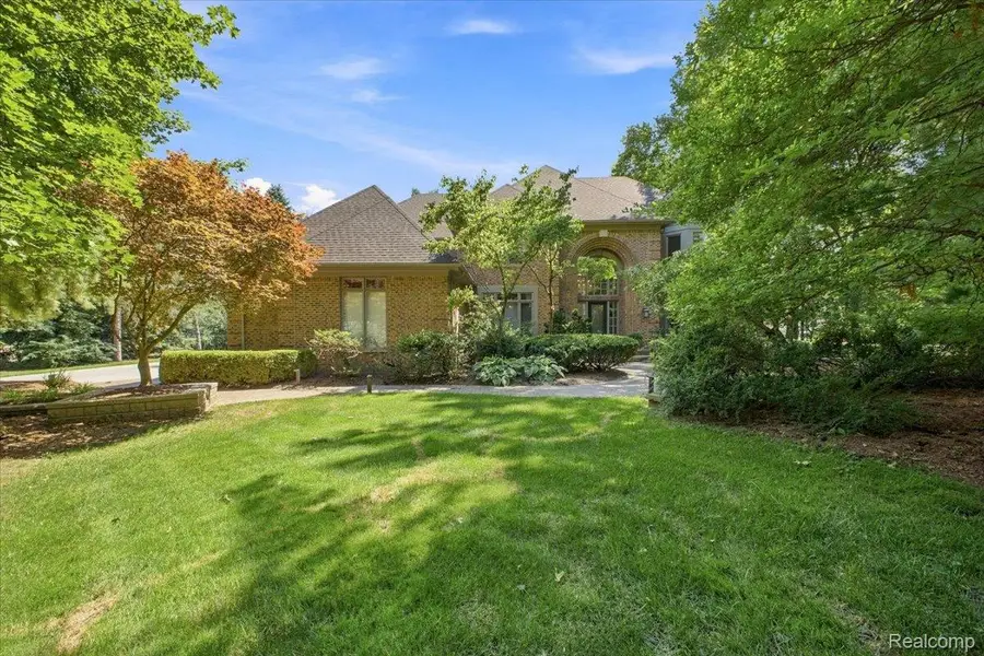 853 Lone Pine Road, Bloomfield, MI 48302 - #2