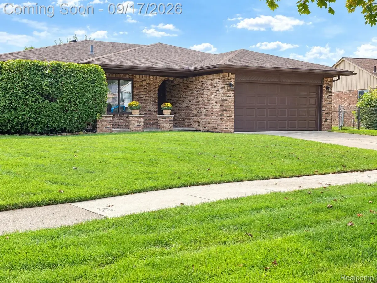 3738 Alderdale Drive, Sterling Heights, MI 48310 - #1