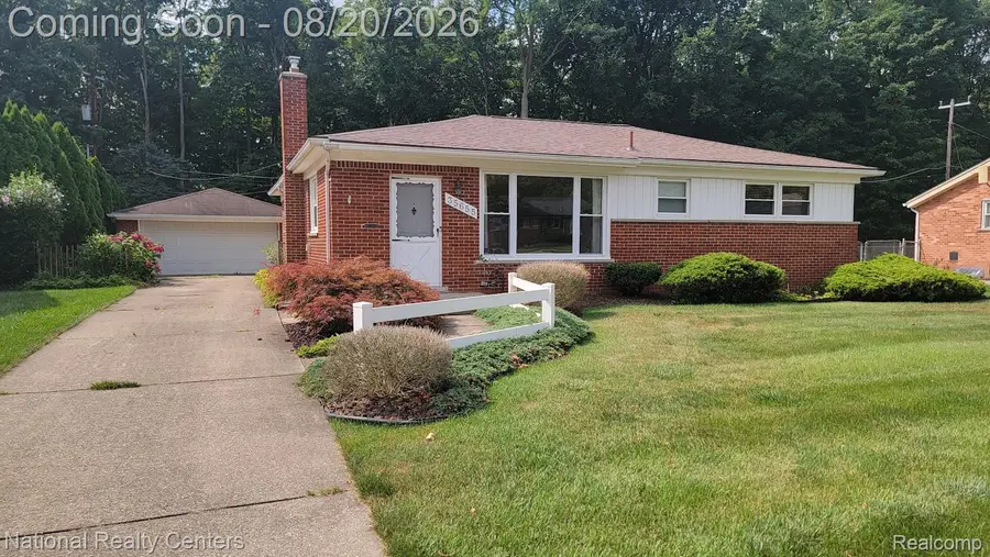 35655 Minton Street, Livonia, MI 48150 - #2
