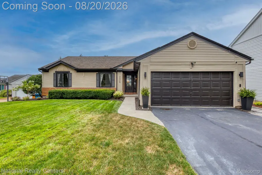 3225 Silver Court, Wixom, MI 48393 - #2