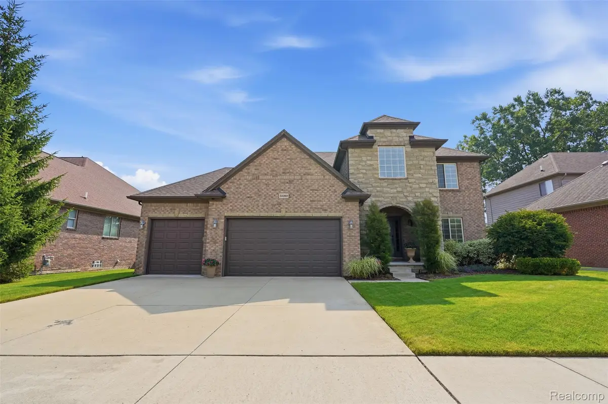 55362 Estates Lane, Macomb, MI 48042 - #1