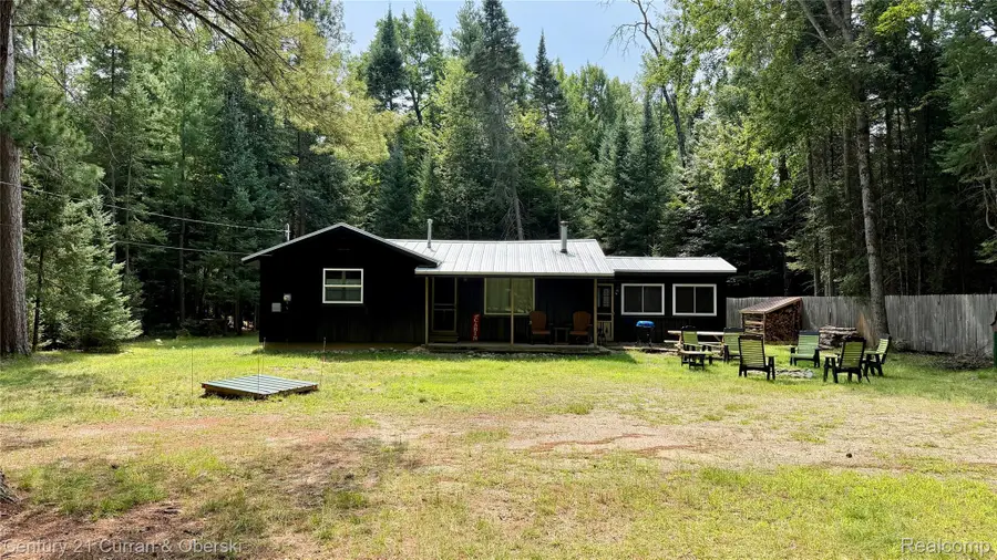 2070 Contour Drive, Roscommon, MI 48653 - #2