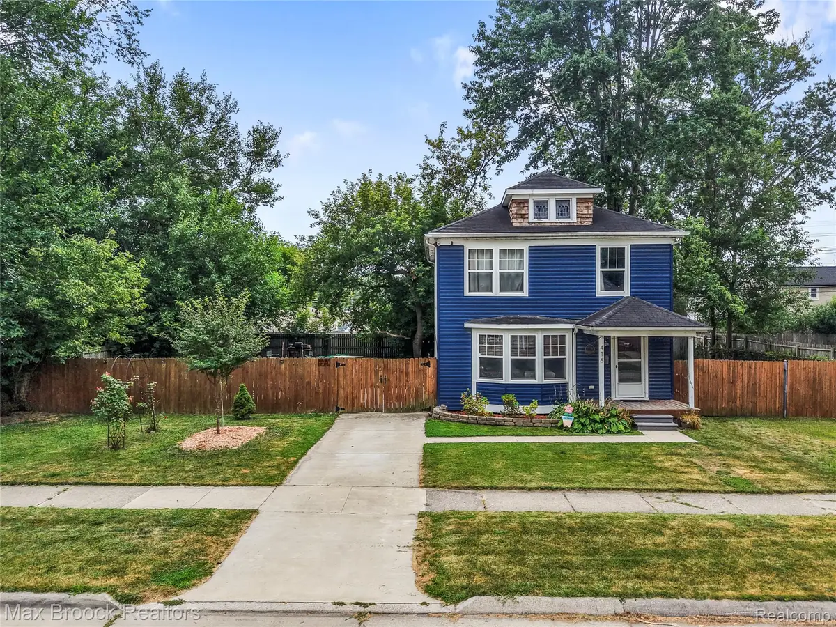 416 E George Avenue, Hazel Park, MI 48030 - #1