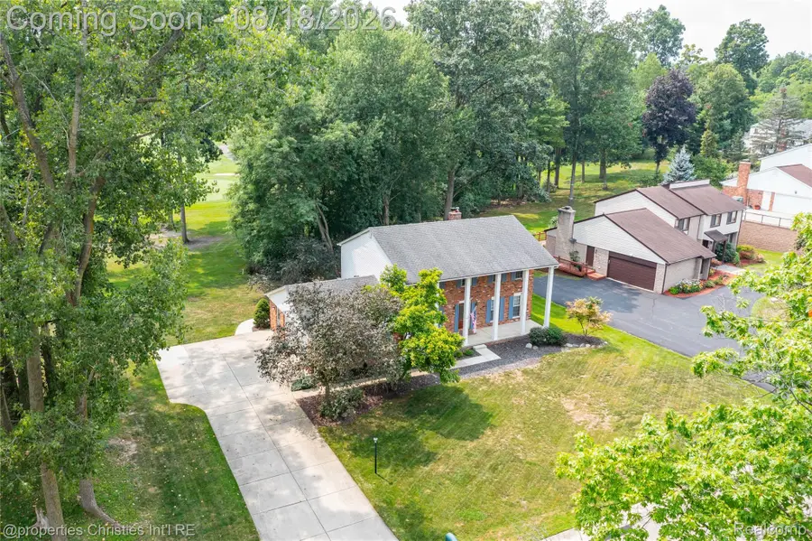 5805 Glen Eagles Drive, West Bloomfield, MI 48323 - #3