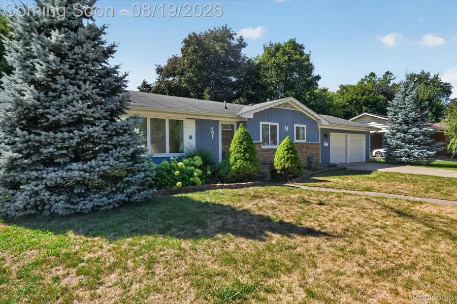501 Dale Street, Flushing, MI 48433 - #2
