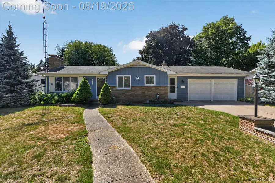 501 Dale Street, Flushing, MI 48433 - #3