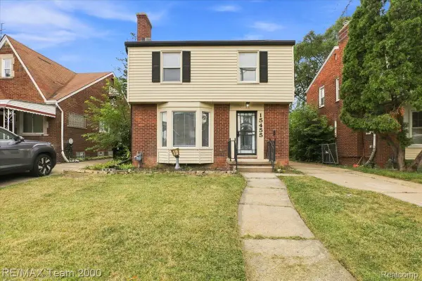 15455 Mapleridge Street, Detroit, MI 48205