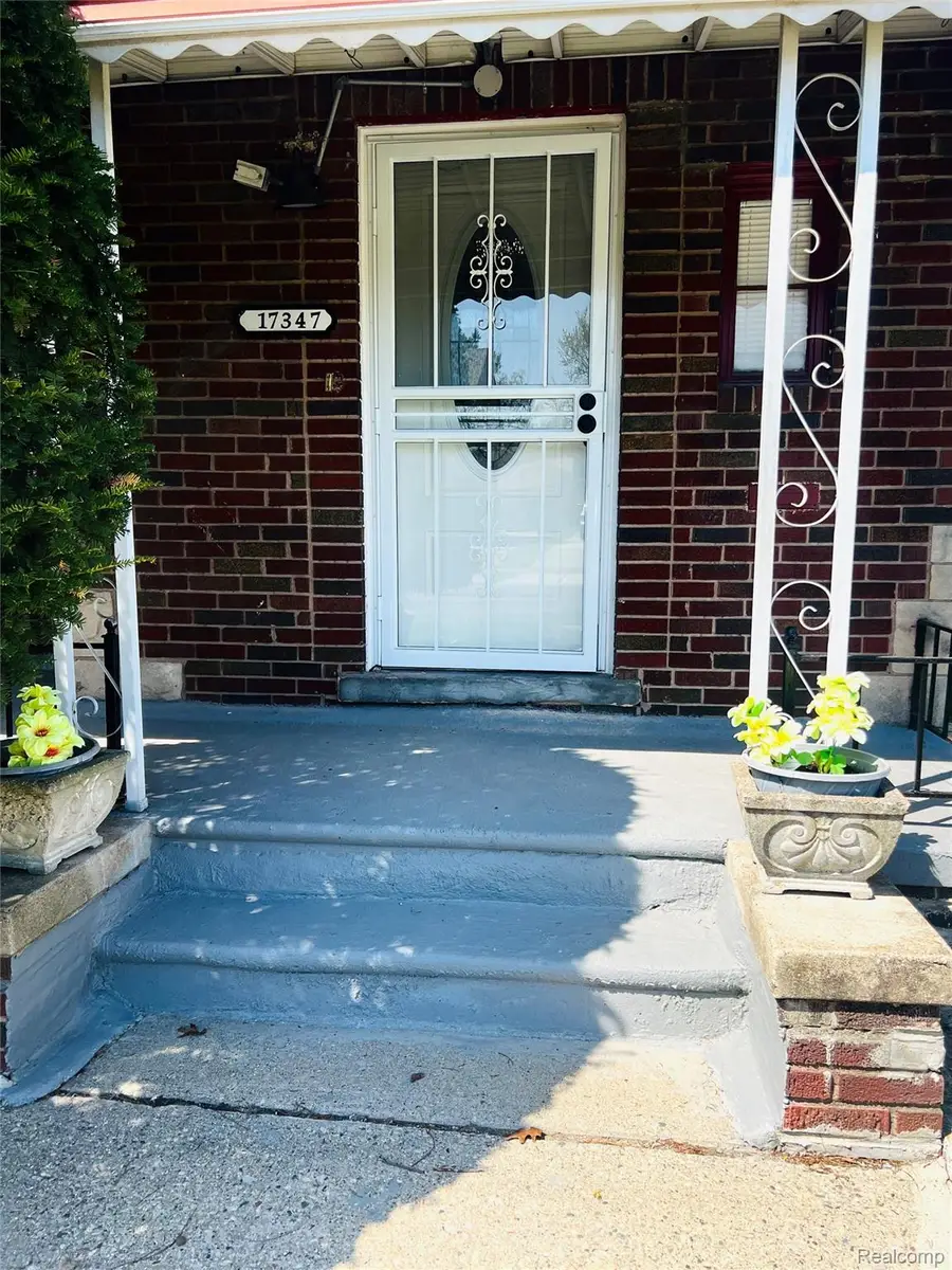 17347 Hartwell Street, Detroit, MI 48235 - #2