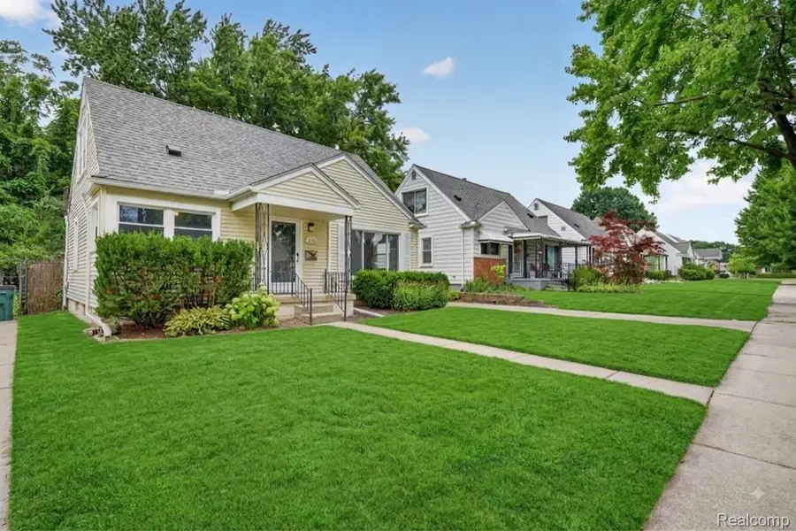 326 Walnut Avenue, Royal Oak, MI 48073 - #2