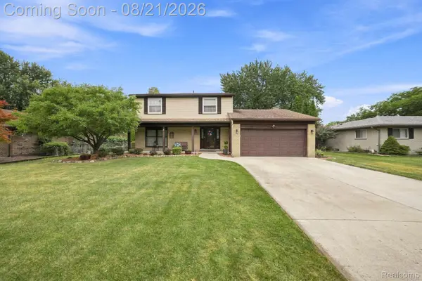 19011 Gill Road, Livonia, MI 48152