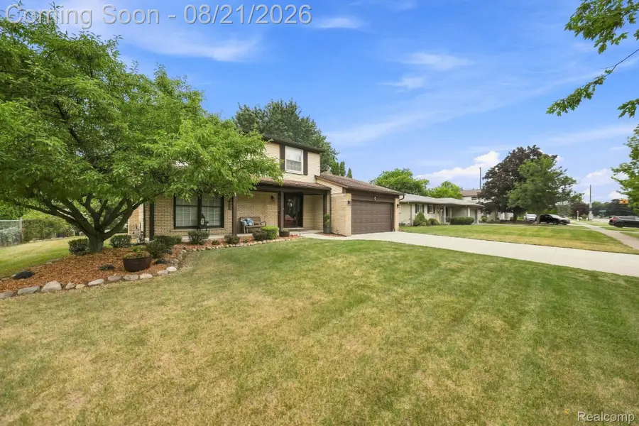 19011 Gill Road, Livonia, MI 48152 - #2
