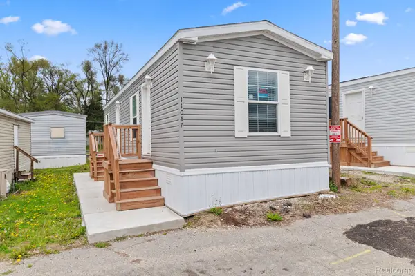 11047 Silver View Court, SouthLyon, MI 48178