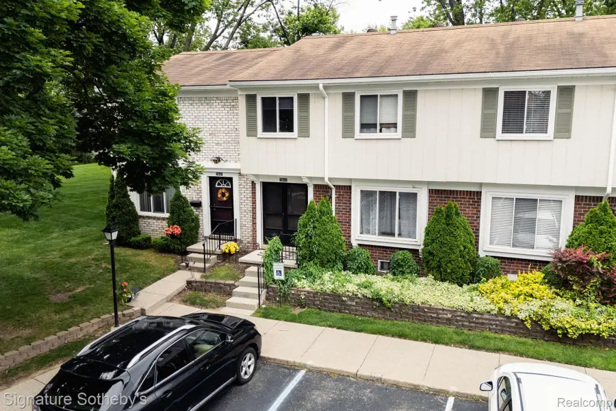 1863 Newporte, Royal Oak, MI 48073 - #2