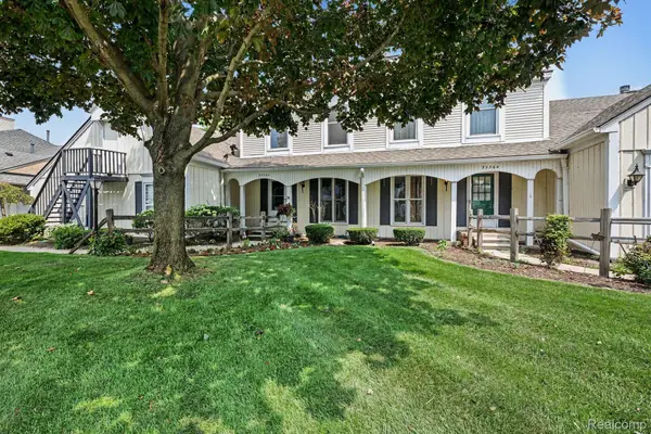 33362 Jefferson Avenue, StClairShores, MI 48082