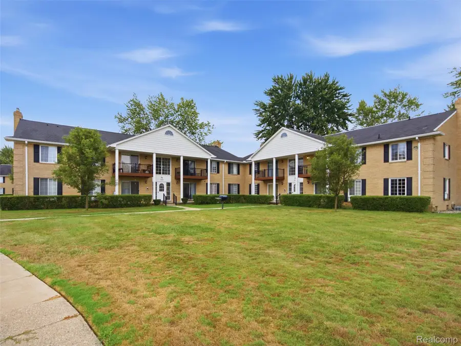 34691 Kimberly Drive #51, Sterling Heights, MI 48312 - #2