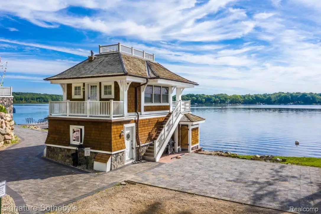 14620 Edgewater Drive, Gregory, MI 48137 - #1