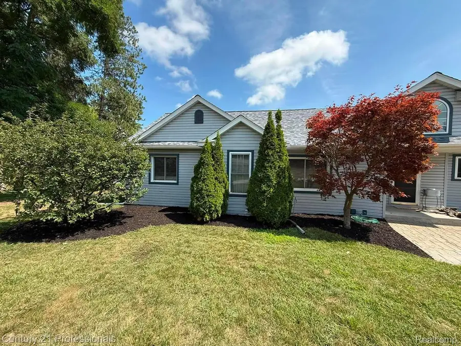 3251 Mann Road, Clarkston, MI 48346 - #3