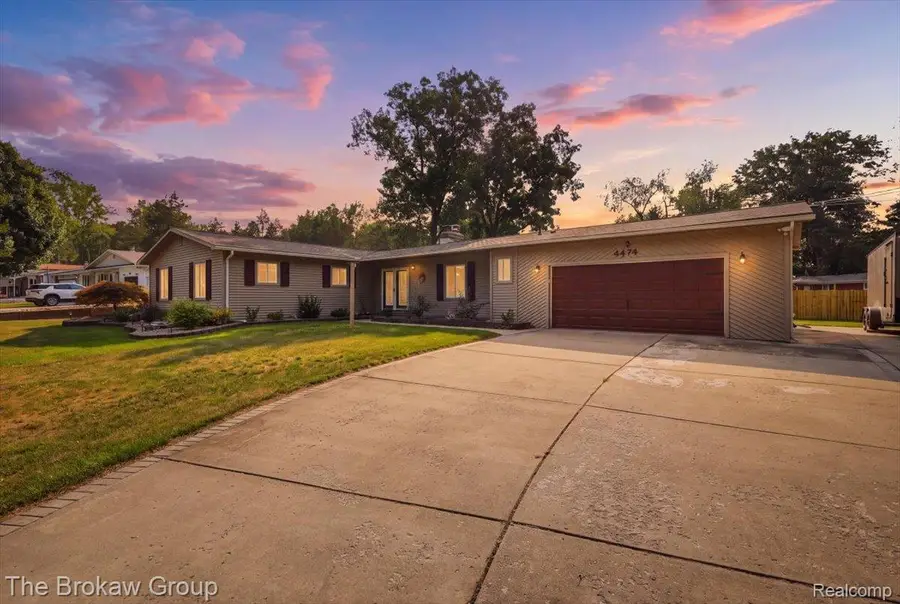 4474 Cedardale Lane, Flushing, MI 48433 - #3