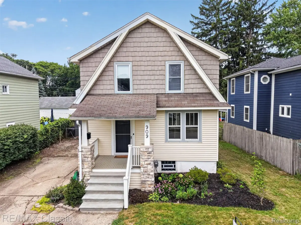 909 Fernwood Road, Royal Oak, MI 48067 - #1
