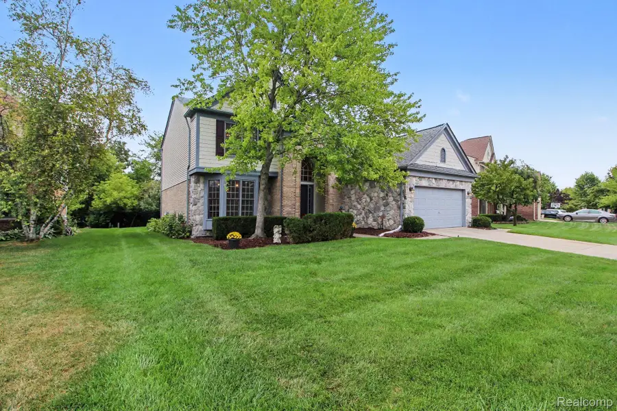45063 Weymouth Drive, Canton, MI 48188 - #3