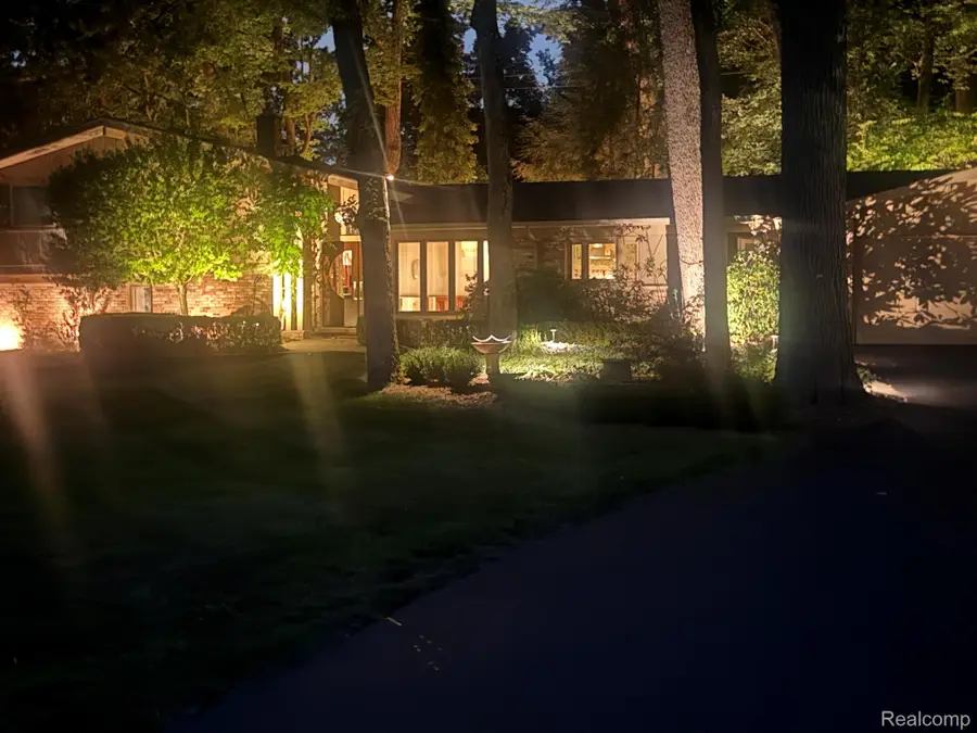 4780 Pickering Road, Bloomfield, MI 48301 - #2