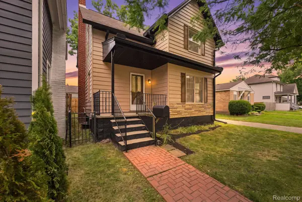99 South Avenue, MtClemens, MI 48043