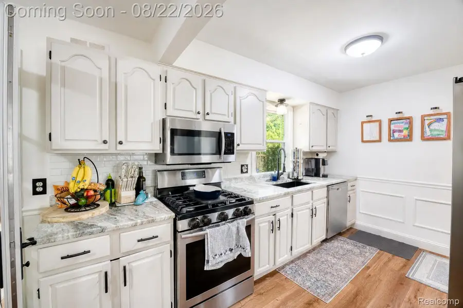 4619 Thorncroft Avenue, Royal Oak, MI 48073 - #2