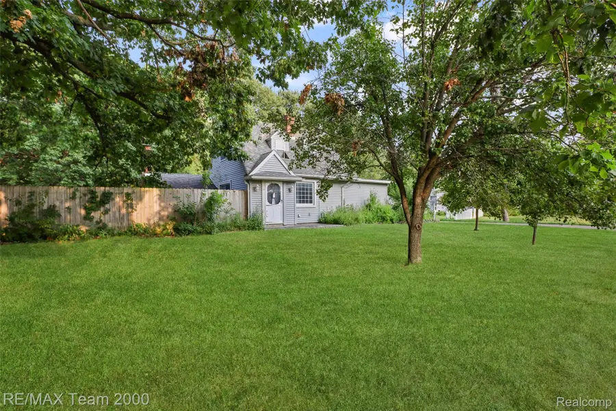 12930 Beech Daly Road, Redford, MI 48239 - #2
